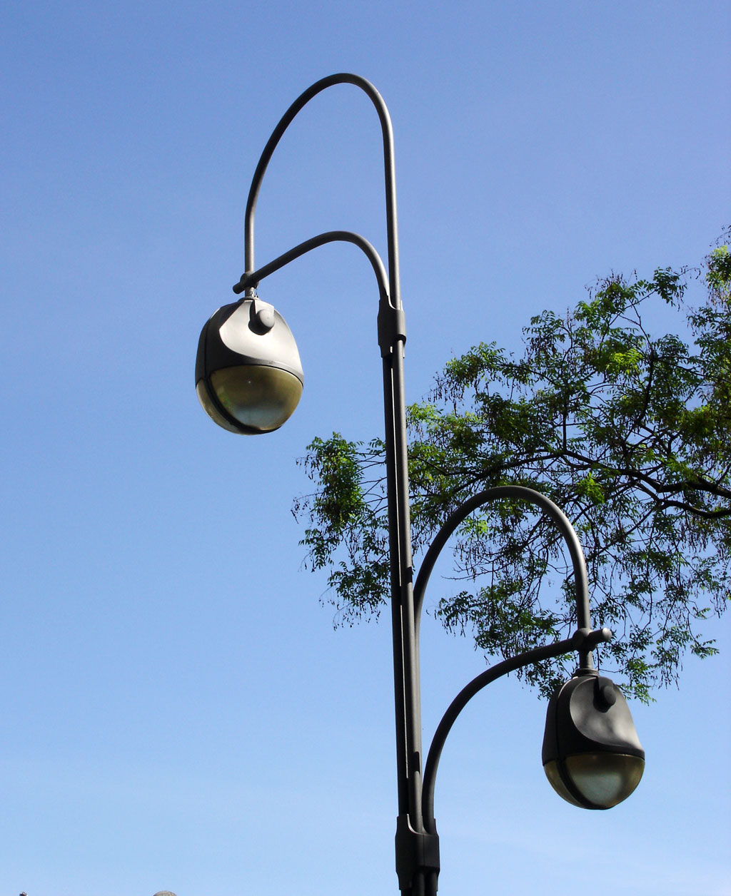 Deco street lighting